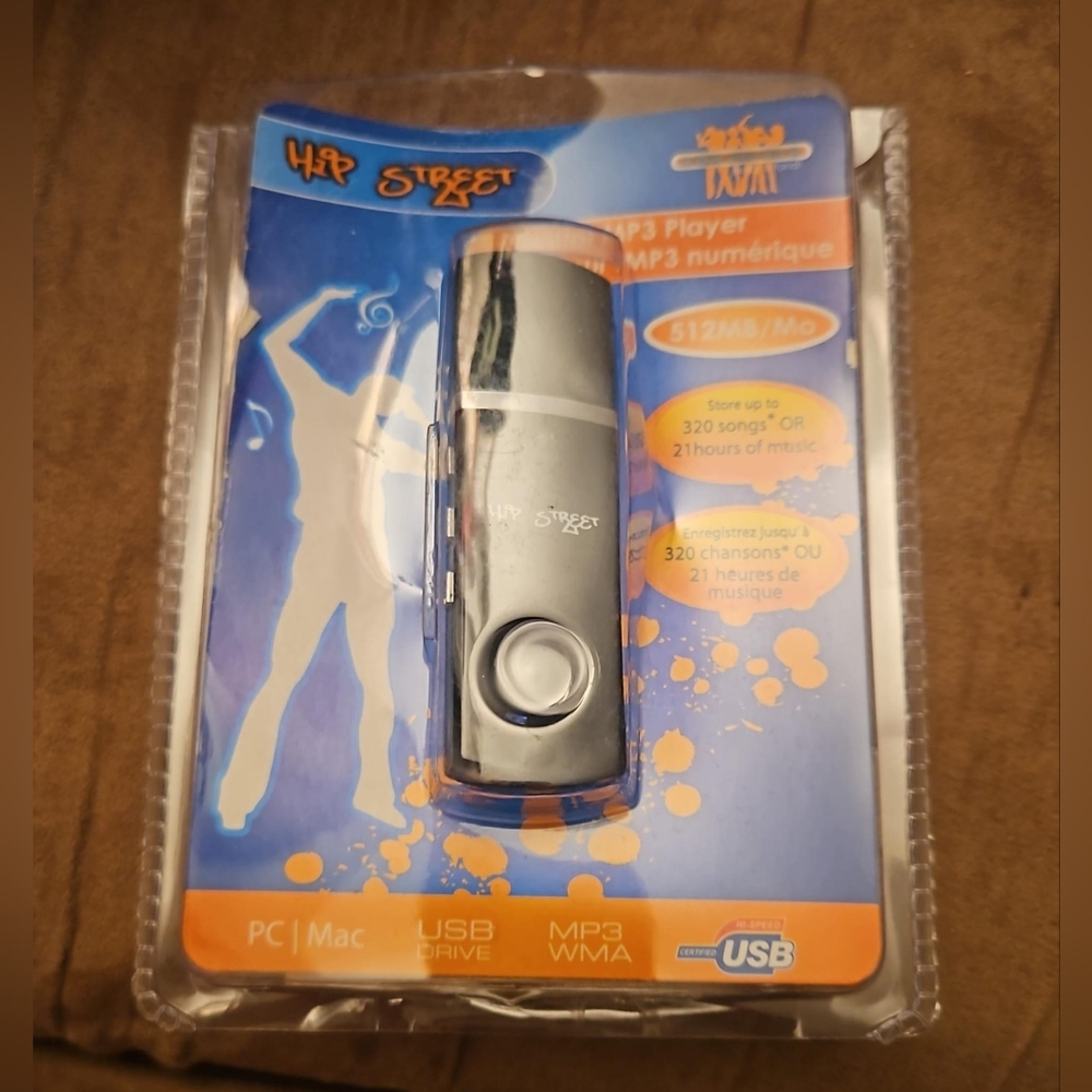 Hip Street Digital MP3 Player-512mb-takes 1 AAA battery-earphones included